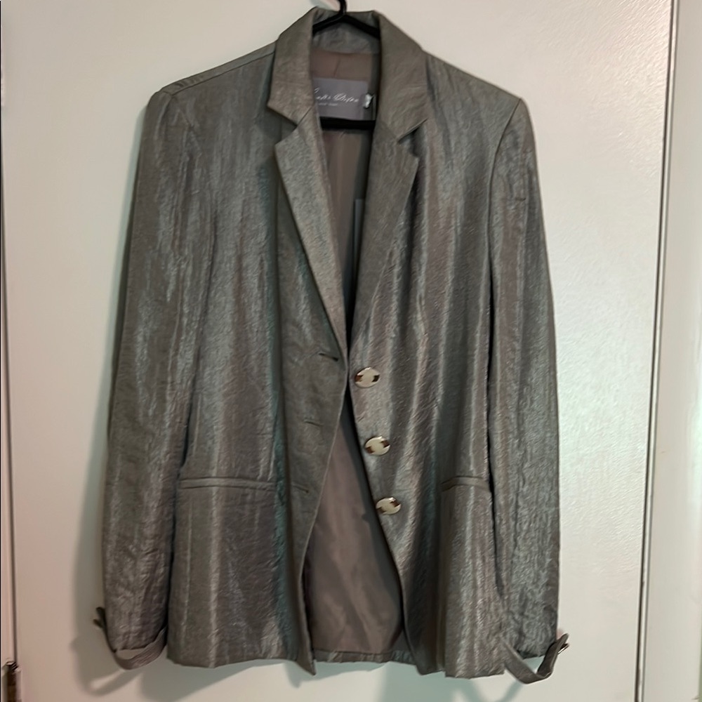 Chic Silver Blazer with Button Accents